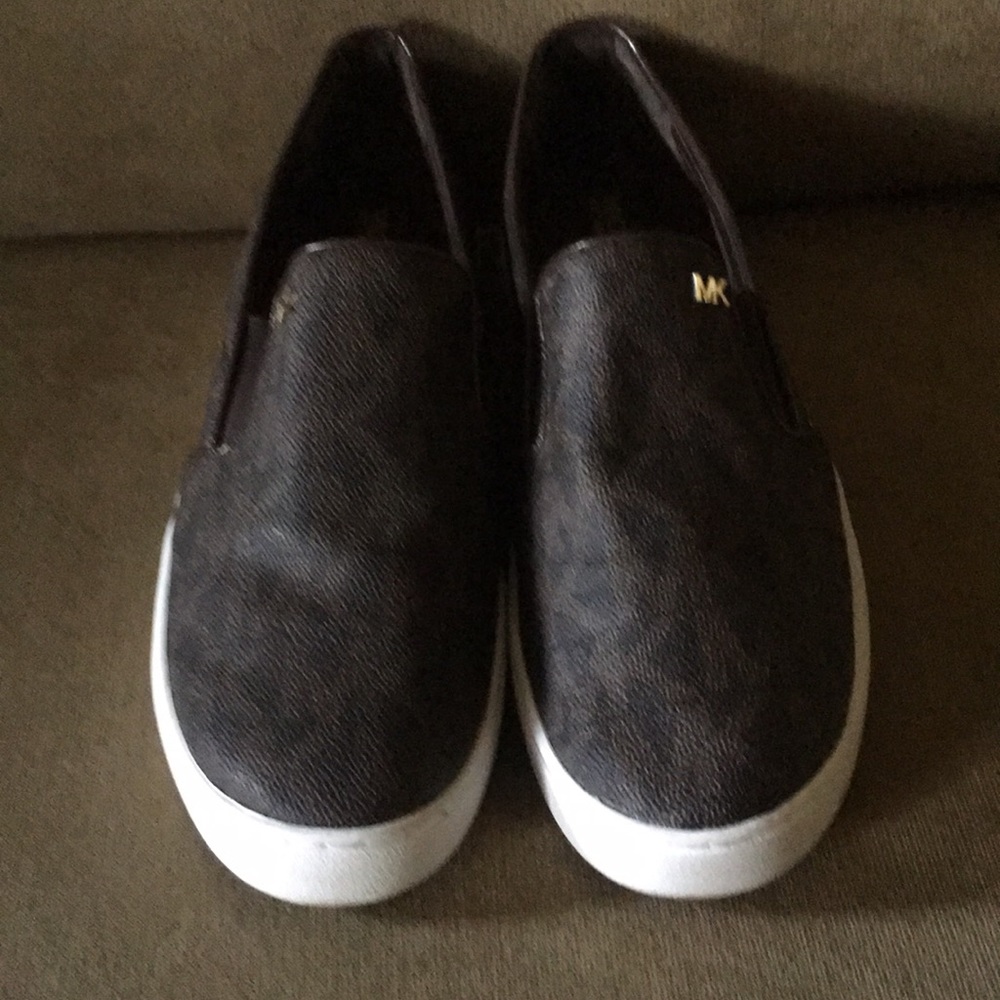 Michael Kors - Picture 2 of 3